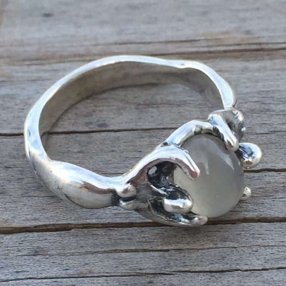 Egyptian Moon Goddess ring .925 Sterling Silver w/ genuine Moonstone made in USA - Picture 8 of 13